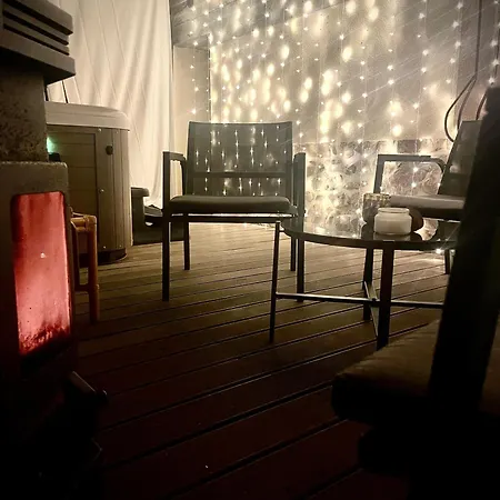 Hotel La Belle Charbonniere *