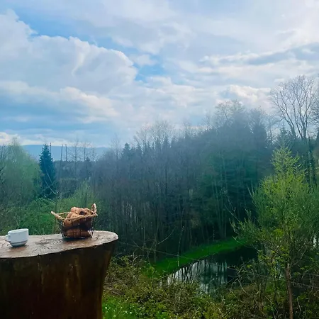 La Belle Charbonniere Отель
