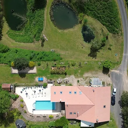 La Belle Charbonniere *