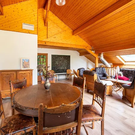 Hotel La Belle Charbonniere *